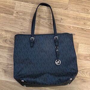 Michael Kors tote